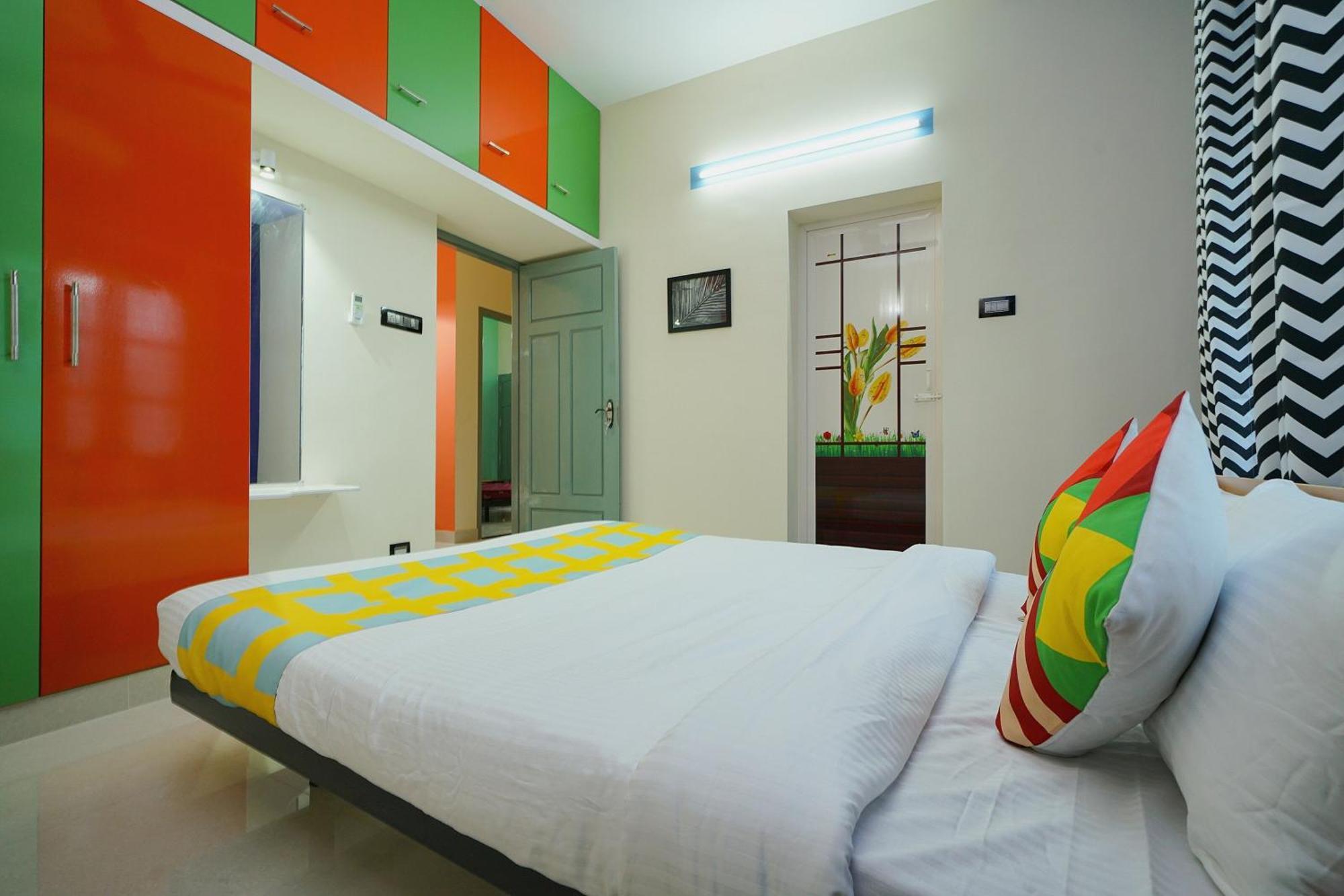 Hotel O Majestic Stays Kazhakuttam エクステリア 写真